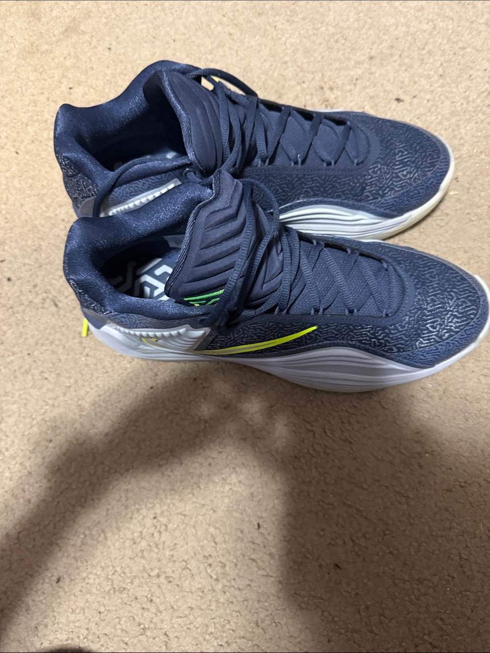Nike Giannis 7 Shoes - Picture 2 of 5